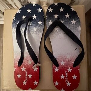 NEW Old Navy Classic Men’s Stars and Strips Flip Flops. L 6-8